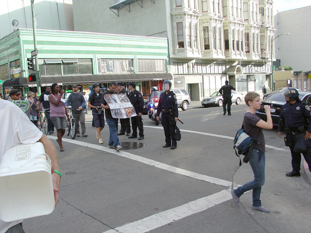 occupyoakland_day005_101411163909.jpg 