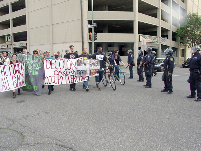 occupyoakland_day005_101411165318.jpg 