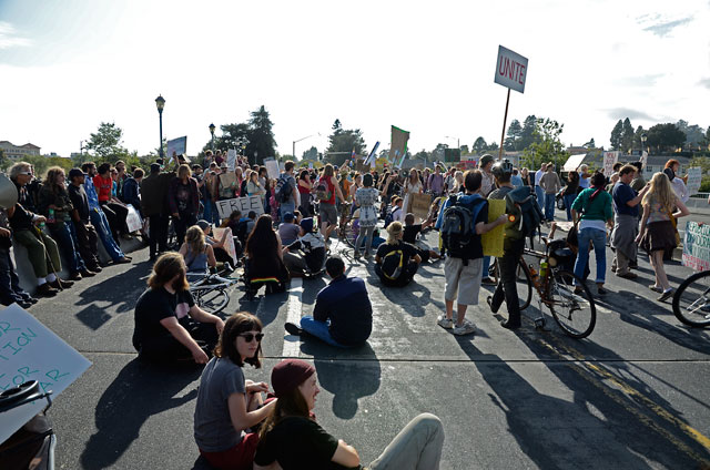occupy-santa-cruz-18.jpg 