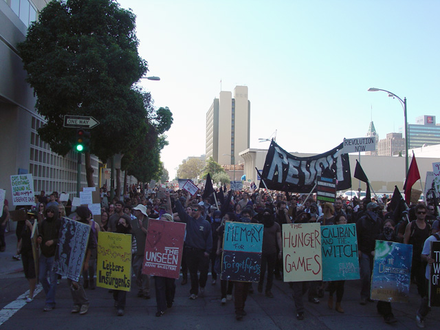 occupyoakland_day013-march_102211124828.jpg 