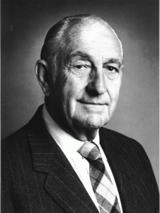 david_packard-226x300.gif 