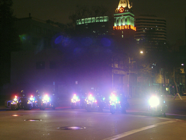 occupyoakland-day016-raid-102511055238.jpg 