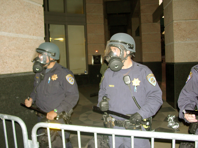 occupyoakland-day016-libraryandmarch-102511182707.jpg 