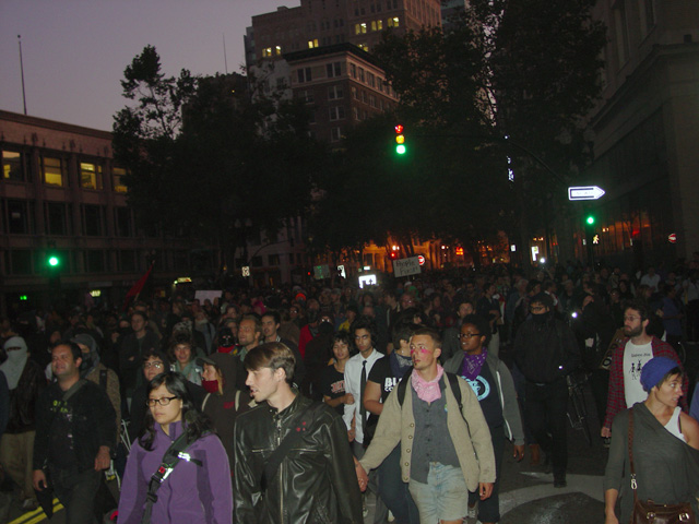 occupyoakland-day016-libraryandmarch-102511182852.jpg 