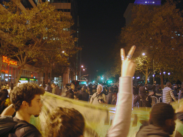 occupyoakland-day016-libraryandmarch-102511192851.jpg 