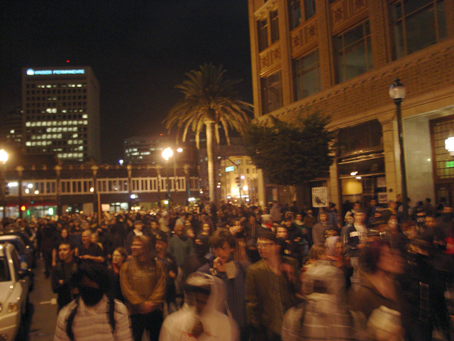 occupyoakland-day016-libraryandmarch-102511200708.jpg 