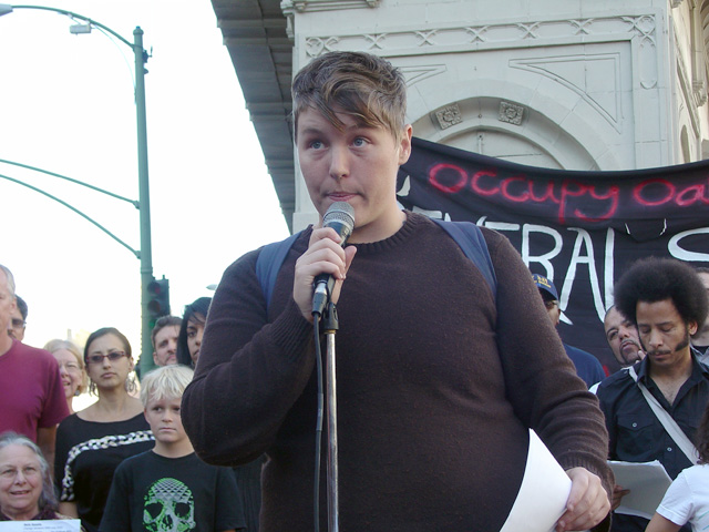 occupyoakland__day022-strikepressconf_10311102.jpg 