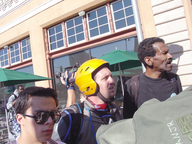 occupyoakland_generalstrike-anticapmarch_110211143932.jpg 