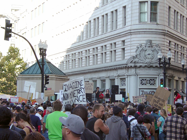 occupyoakland_generalstrike-afternoon_110211153443.jpg 