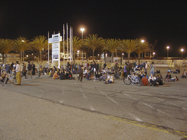 occupyoakland_generalstrike-port_110211193224.jpg 