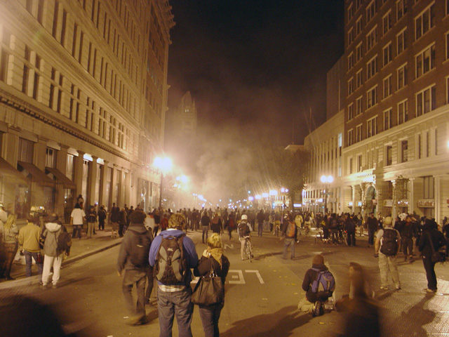 occupyoakland_generalstrike-travelers_110311002051.jpg 