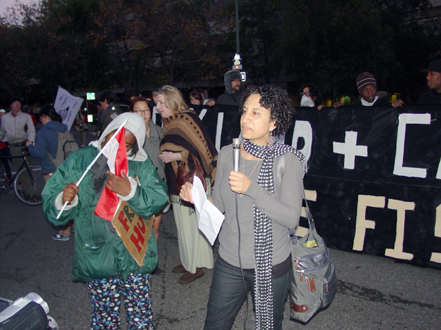 occupyoakland-egyptsolidaritymarch-11121118.jpg 