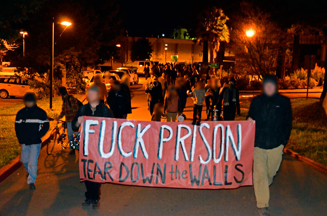 occupy-santa-cruz-arrestee-solidarity-demonstration-dec-9-2011-1.jpg 