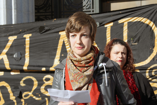 occupyoakland_move-in-day_pressconf_012512-21.jpg 