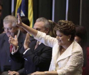 dilma_porto-alegre-300x255.jpg 