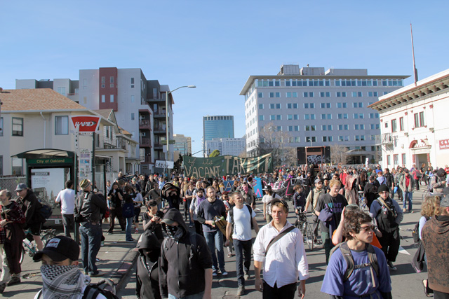 occupyoakland-day111-moveinday_012812140329.jpg 