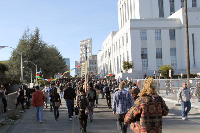 occupyoakland-day111-moveinday_012812150409.jpg 