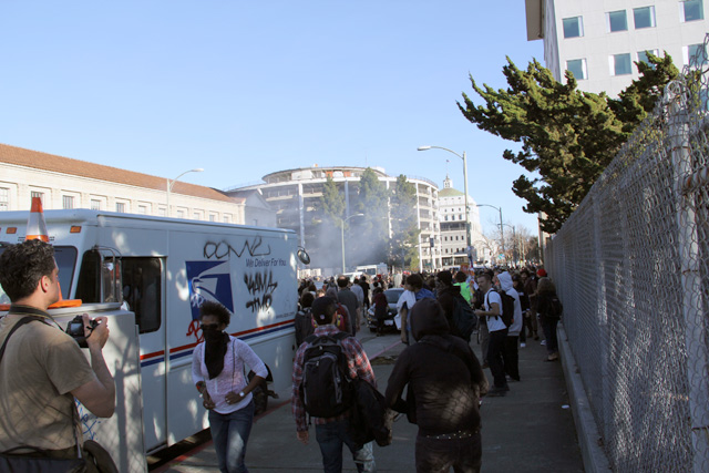 occupyoakland-day111-moveinday_012812154316.jpg 