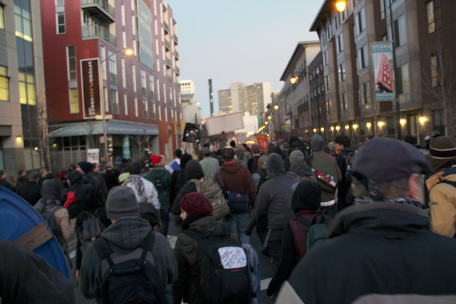 occupyoakland-day111-moveinday_012812174435.jpg 