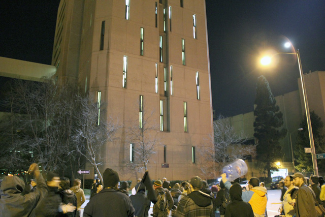 occupyoakland-day111-moveinday_012812205739.jpg 