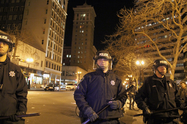 occupyoakland-day111-moveinday_012812213401.jpg 