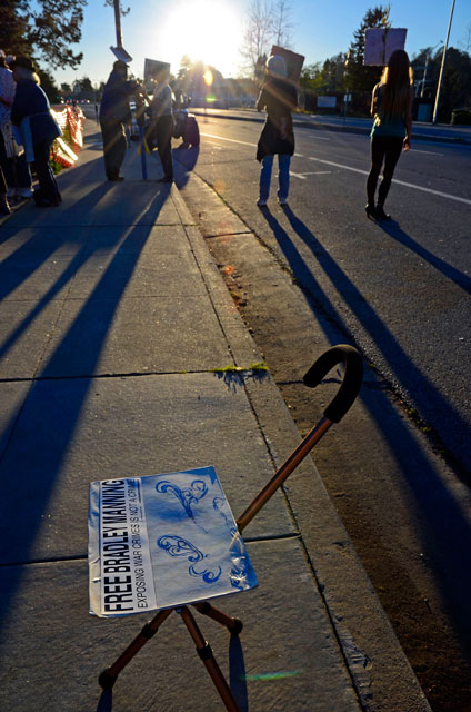 free-bradley-manning-occupy-santa-cruz-7-february-23-2012.jpg 