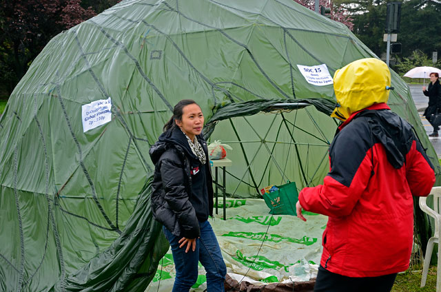 tent-university-ucsc-geodesic-dome-march-1-2012-6.jpg 