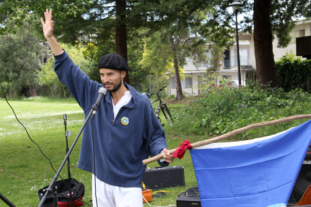 120422_occupythefarm_004.jpg 