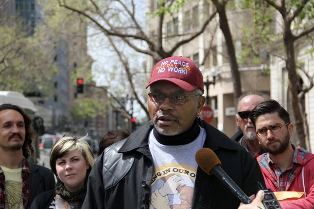 occupyoakland-day200-maydaypressconf-042612_3026.jpg 