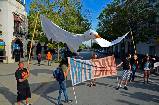 may-day-santa-cruz-may-1-2012-7.jpg 