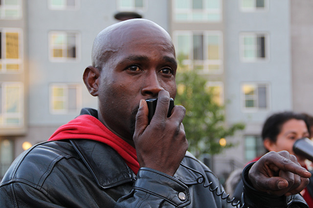 occupyoakland-freechrismorland-rallymarch_20120525_005.jpg 