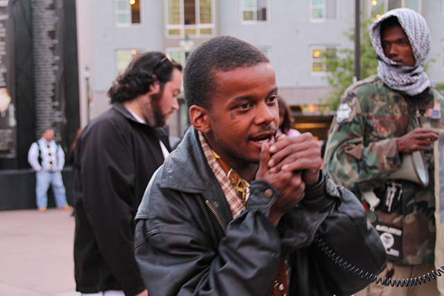 occupyoakland-freechrismorland-rallymarch_20120525_015.jpg 