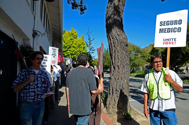 pine-inn-carmel-hotel-workers-protest-june-20-2012-8.jpg 