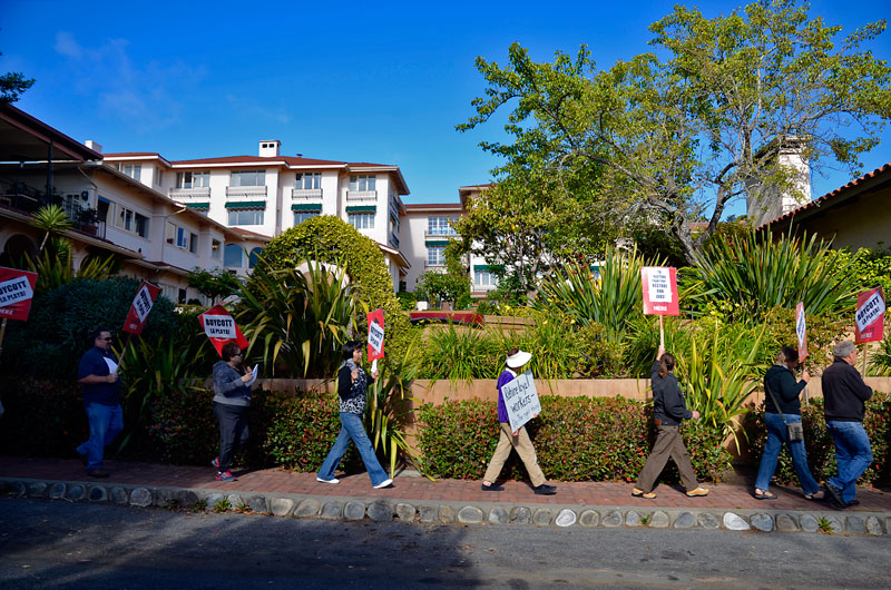 la-playa-carmel-hotel-workers-rally-july-6-2012-22.jpg 