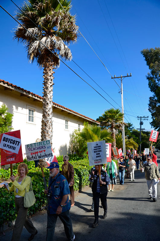 la-playa-carmel-hotel-workers-rally-july-6-2012-23.jpg 