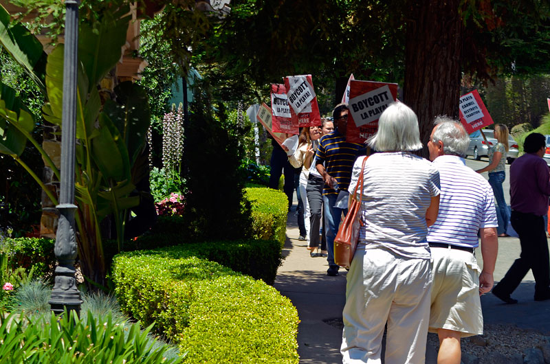 la-playa-carmel-hotel-siege-july-20-2012-9.jpg 