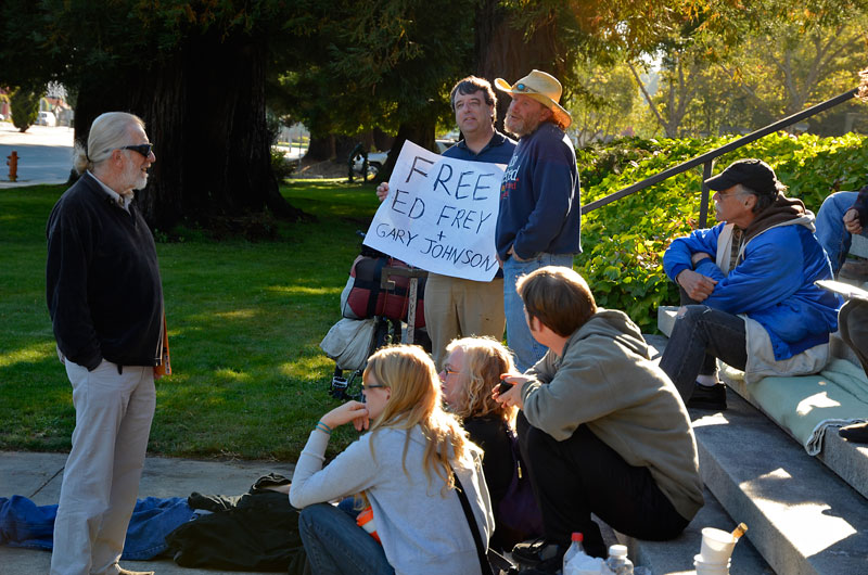 free-ed-frey-gary-johnson-vigil-santa-cruz-august-7-2012-22.jpg 