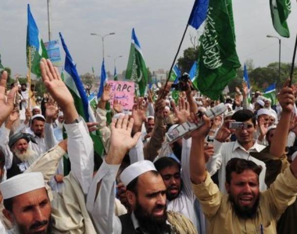 94538773-pakistani-activists.jpg 
