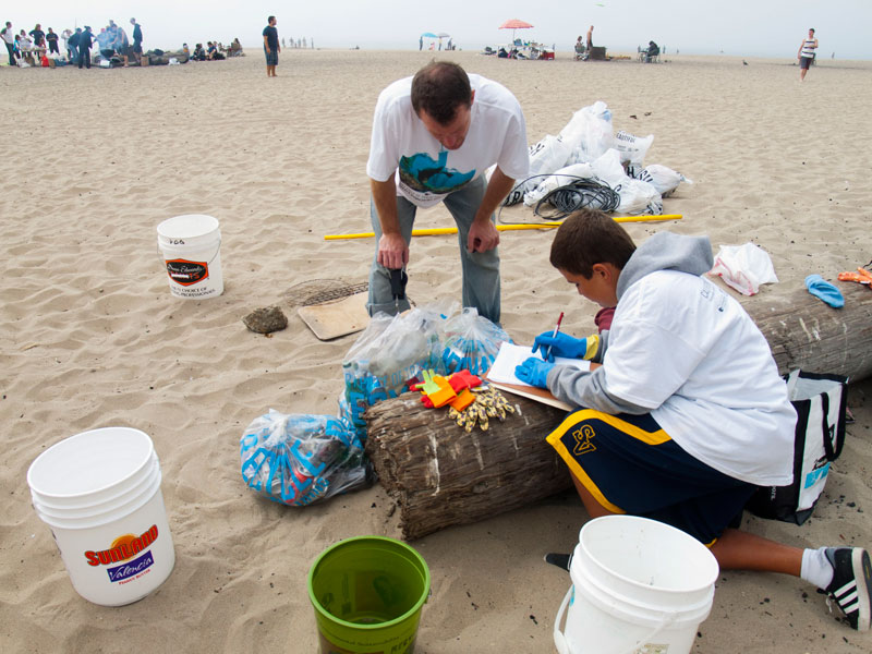 coastal-cleanup_11_9-15-12.jpg 