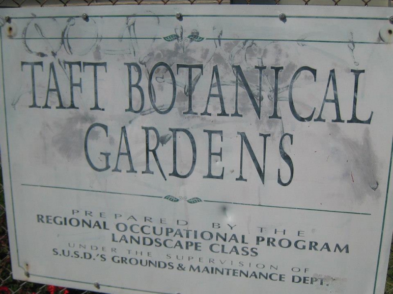 800_taft_botanical_gardens_sign_1.jpg original image ( 960x720)