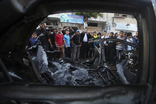 gaza-under-attack1.jpg 