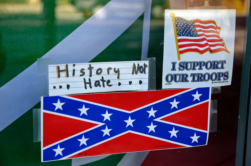 confederate-flag-felton-november-22-2012-1.jpg 