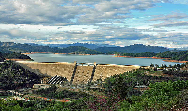 800px-shasta_dam_colored.jpg 