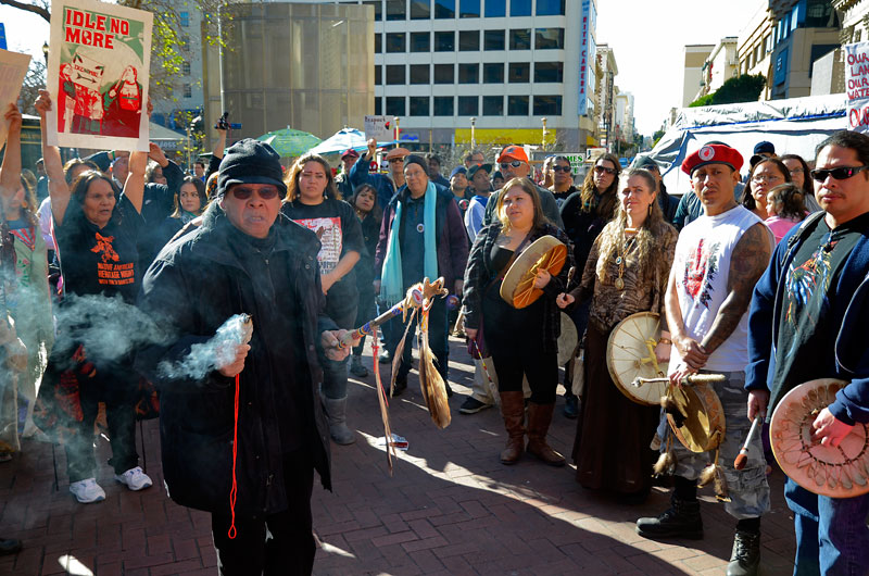 wounded-knee-deocampo-idle-no-more-ohlone-flashmob-san-francisco-january-27-2013-16.jpg 