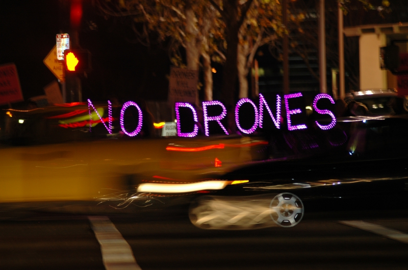 800_no_drones_1.jpg 