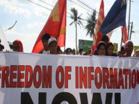 200_2013-philippines-foi-bill.jpg original image ( 450x308)
