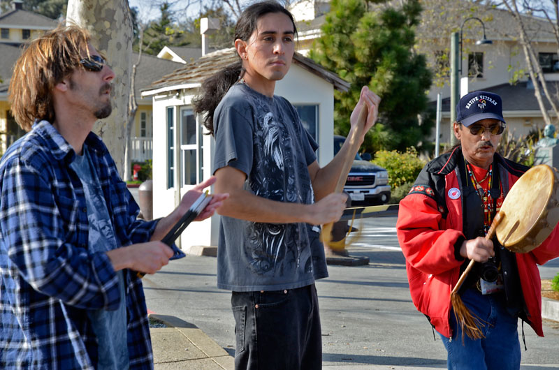 idle-no-more-flash-mob-isaac-orozco-ohlone-monterey-february-17-2013-15.jpg 