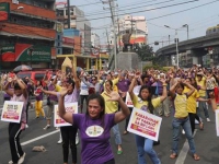 200_2013-akbayan-party-list-philippines-international-womens-day.jpg original image ( 634x319)