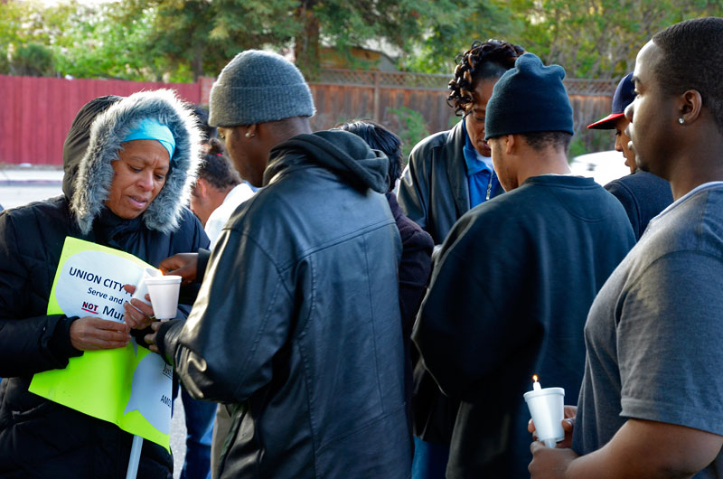 amos-g-smith-vigil-union-city-april-13-2013-17.jpg 