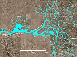 300px-wpdms_usgs_photo_sacramento_delta_2_1.jpg 